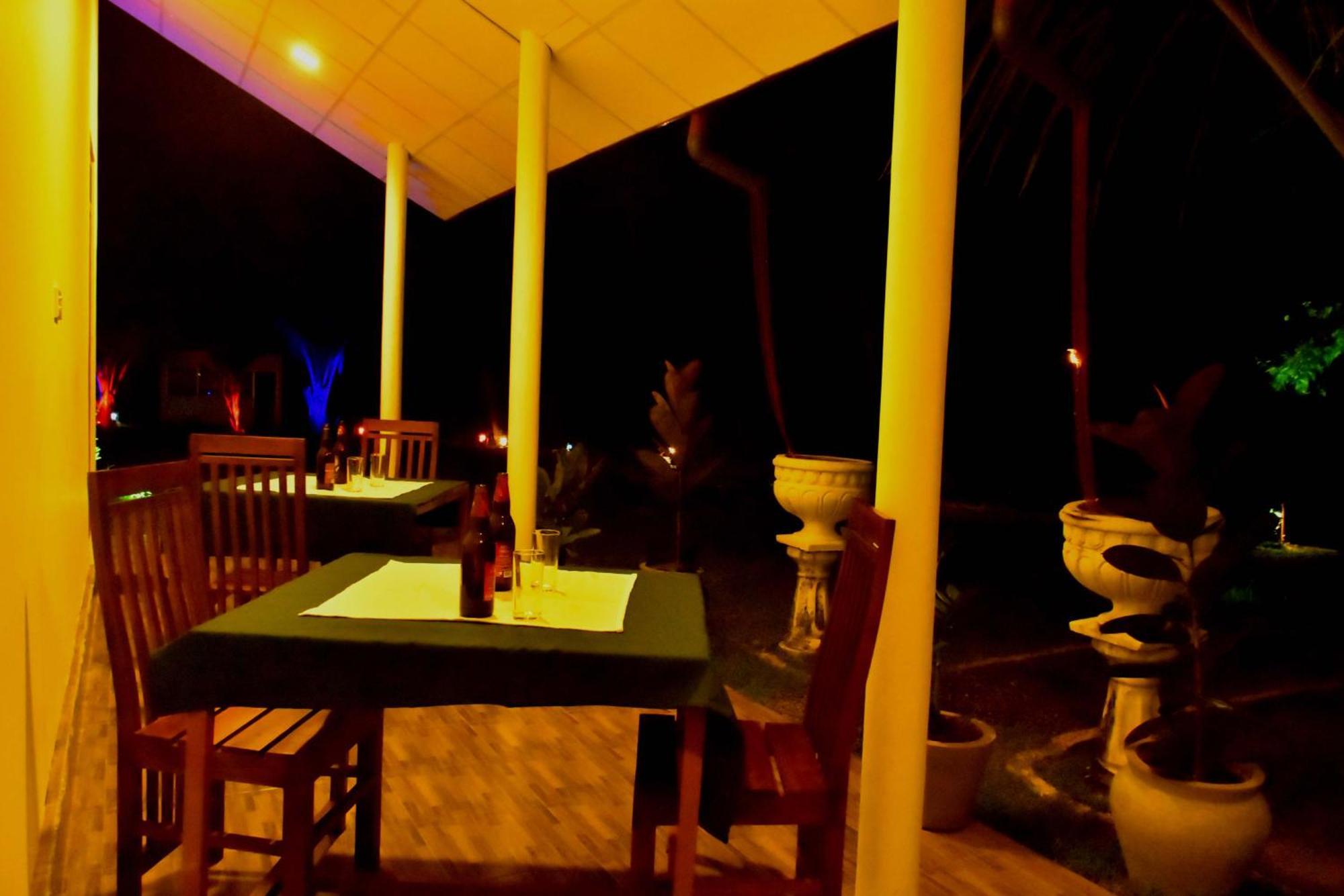 Lake Forest Lodge Udawalawe Exterior foto
